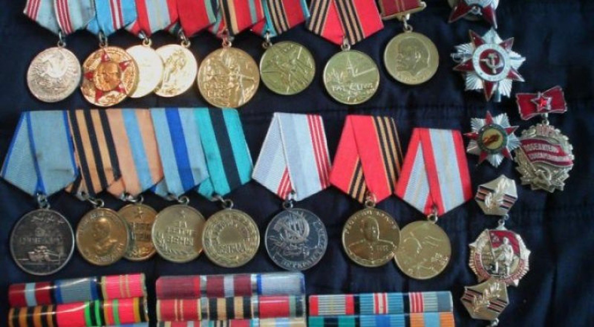Ветераны Великой Отечественной войны ордена и медали