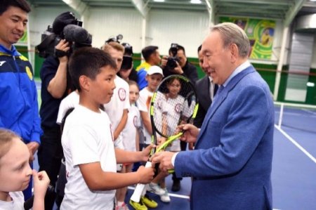 Елбасы Алматыдағы жаңадан салынған «Эйс» теннис орталығына барды