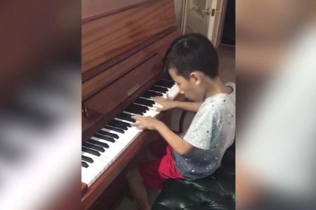 12 жастағы бала Денис Тен туралы музыка жазды