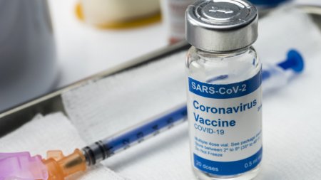 Коронавирусқа қарсы вакциналар қаншадан сатылатыны белгілі болды