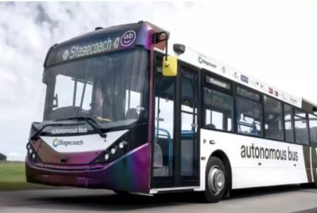 Шотландияда алғаш рет жүргізушісі жоқ автобустар жолға шықты