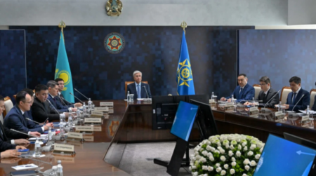 Тоқаев Ұлттық қауіпсіздік комитетінің басшылық құрамымен жиын өткізді