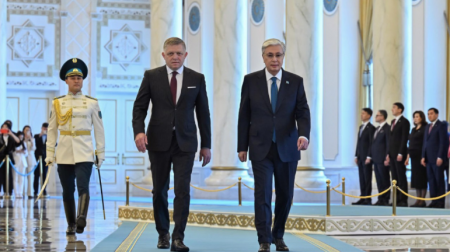 Словакия премьер-министрі Ақордаға келді