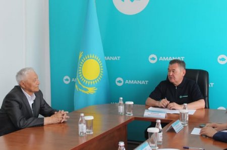 Фракция мүшесі жеке қабылдау өткізді