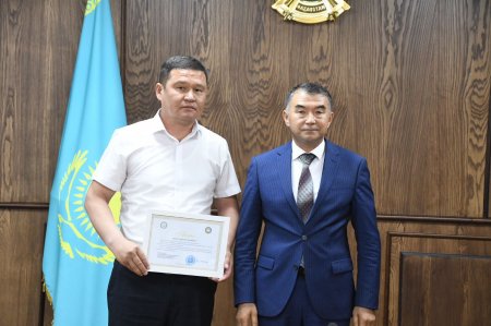 Құрылысшыларға құрмет көрсетілді