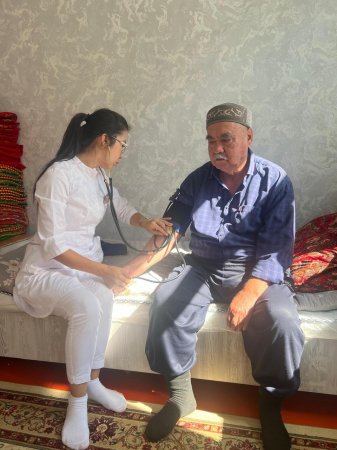 Ардагерлерге медициналық кеңестер берілді