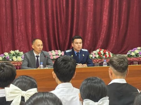Республика күніне орай оқушылармен кездесу ұйымдастырылды