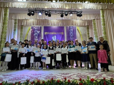 Жүректен туған жыр, ұрпаққа жеткен нұр