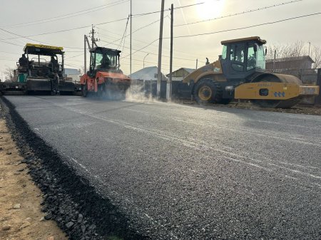 Желтоқсан көшесі жөнделуде