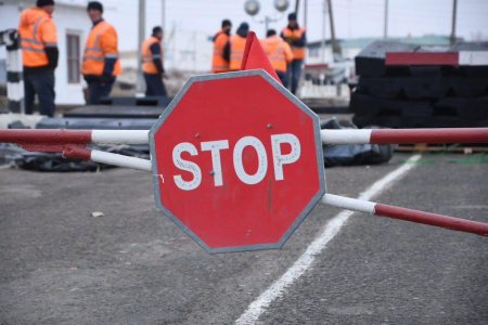 Өткелдерге резина төсеніштер төселуде