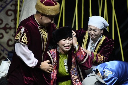 Мұстай Кәрімнің "Ай тұтылған түн" трагедиясы сәтті сахналанды