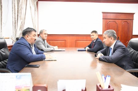 Аудан әкімі облыстық мәслихат депутатымен кездесті