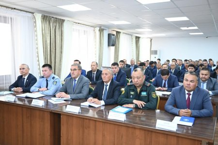 Алдағы жылыту маусымына дайындық пен мерзімді әскерге шақыру мәселесі қаралды